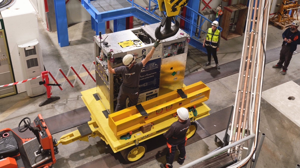 Dünyada İlk Kez Antimadde Taşıması Gerçekleştirildi